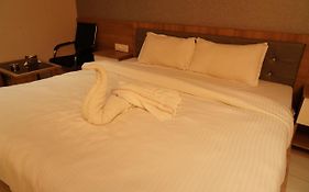 Hotel Sitara Elite